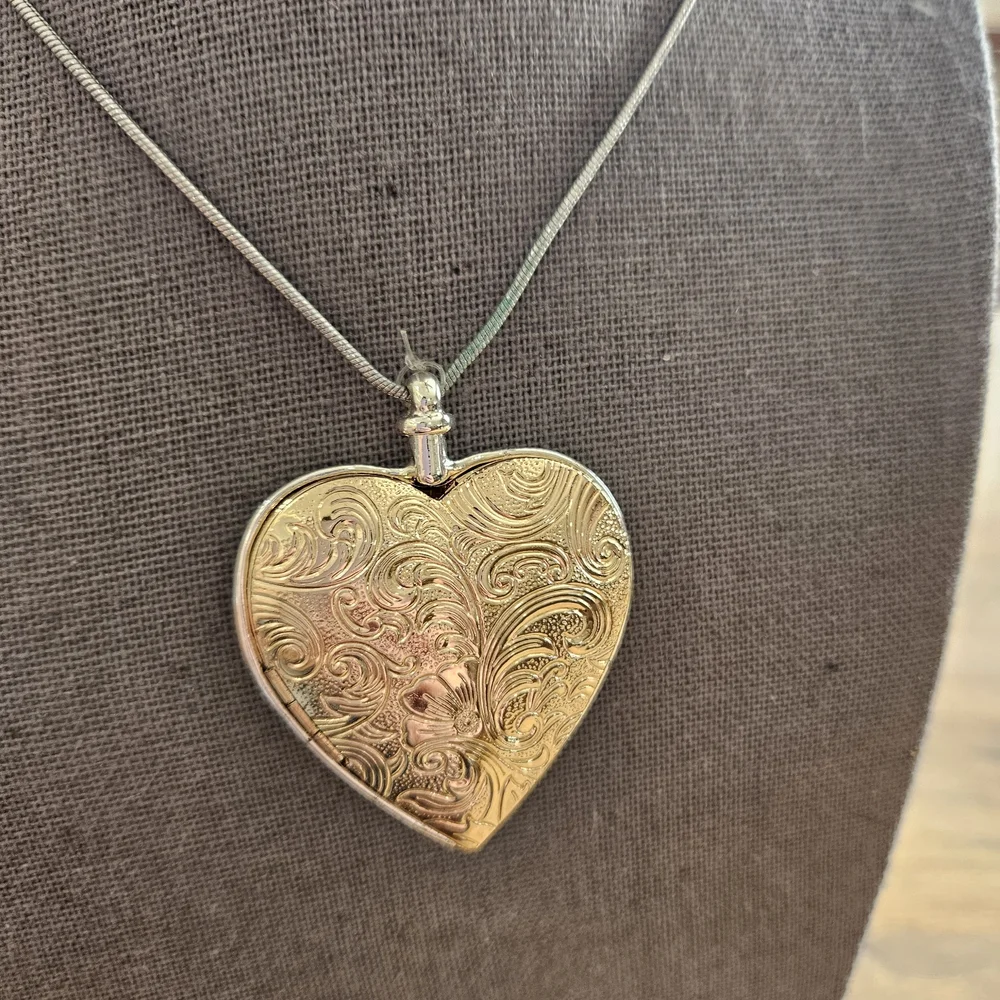 Heart Locket Necklace - Picture 1 of 10